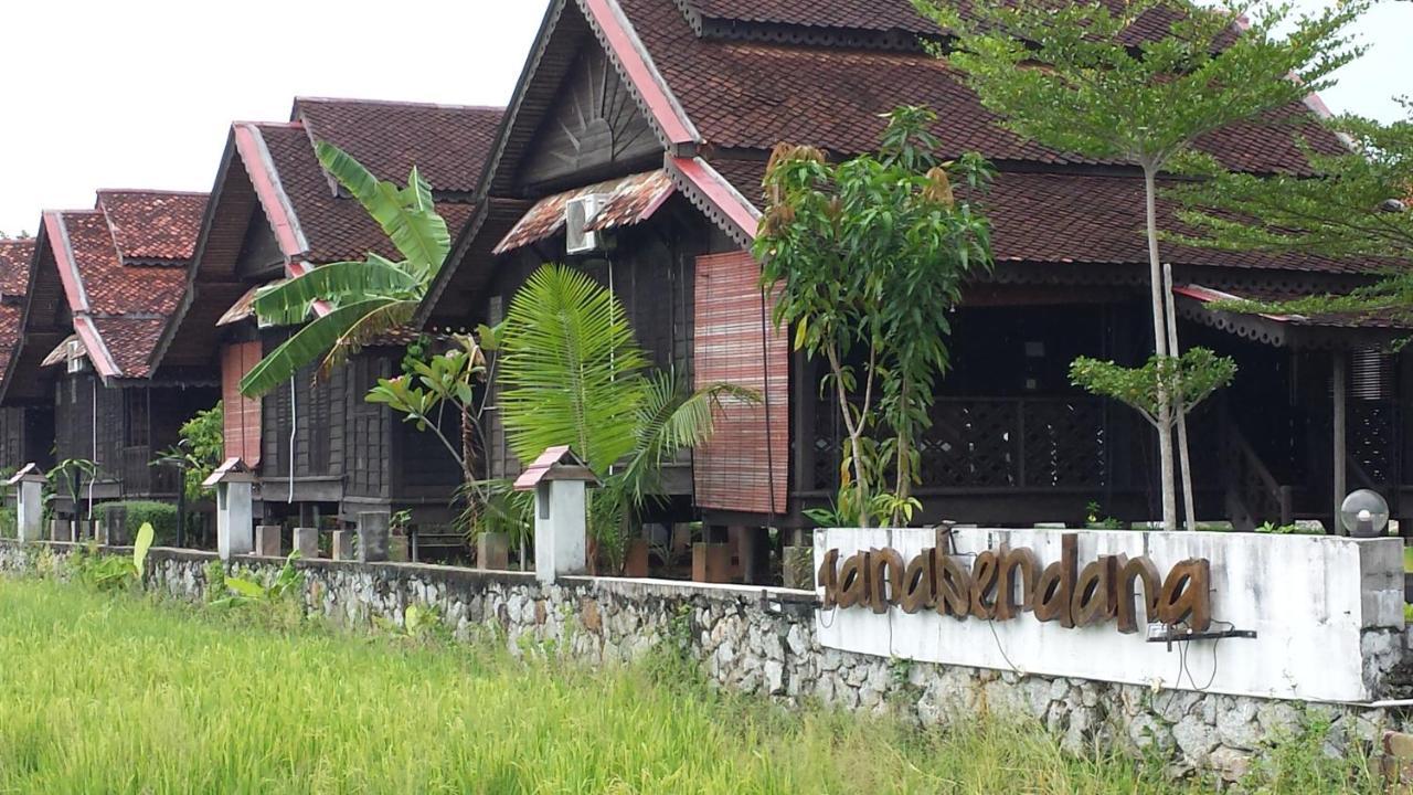 Tanabendang Banglos Pantai Cenang  Eksteriør bilde